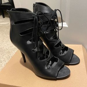 Brand new Chinese Laundry Lace-Up Peep Toe Stiletto